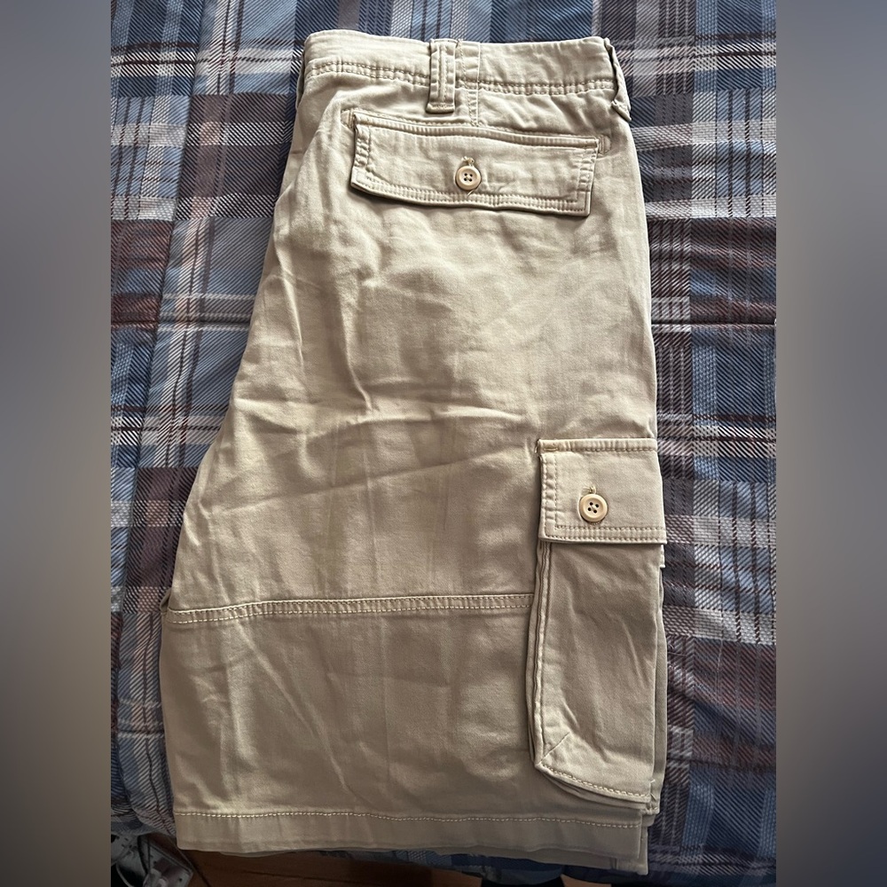 2 pairs of men’s khaki cargo shorts size 38.